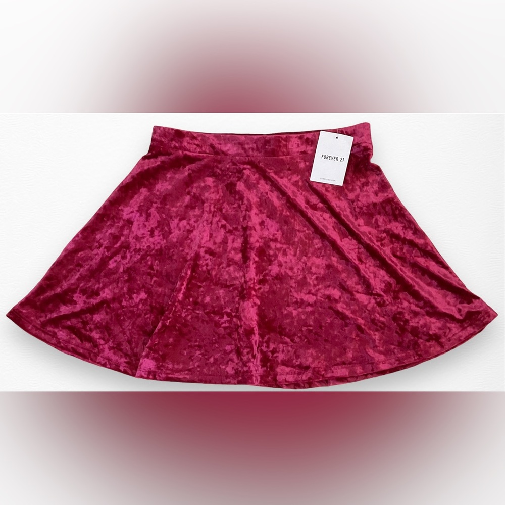 FOREVER 21 WOMEN SKIRT SHORT MINI BURGUNDY SIZE MEDIUM